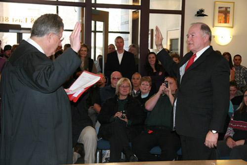 Garfield County Commissioner Tom Jankovsky takes the oath of office